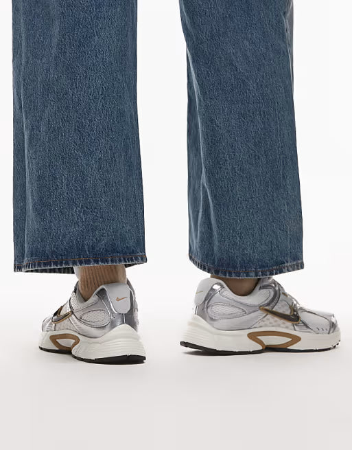 V5 RNR sneakers in silver and light brown